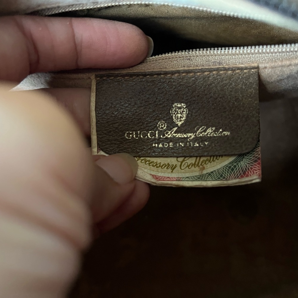 Vintage Gucci Bags - Picture 13 of 16